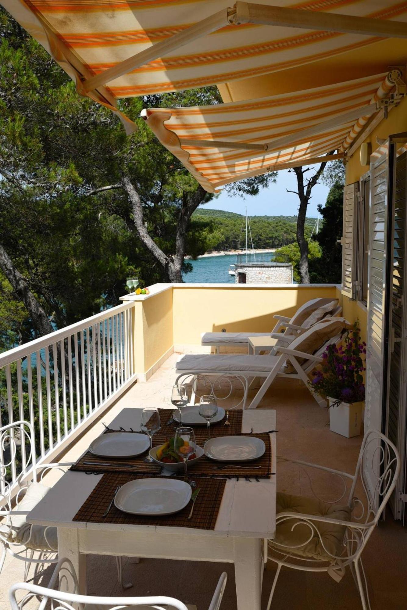 Lili Sunset Apartment Stari Grad  Ngoại thất bức ảnh